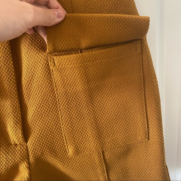 H&M Mustard High-waisted Shorts XS 02 - Picture 3 of 6